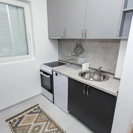 Elegant Escape Podgorica Apartment Exterior photo