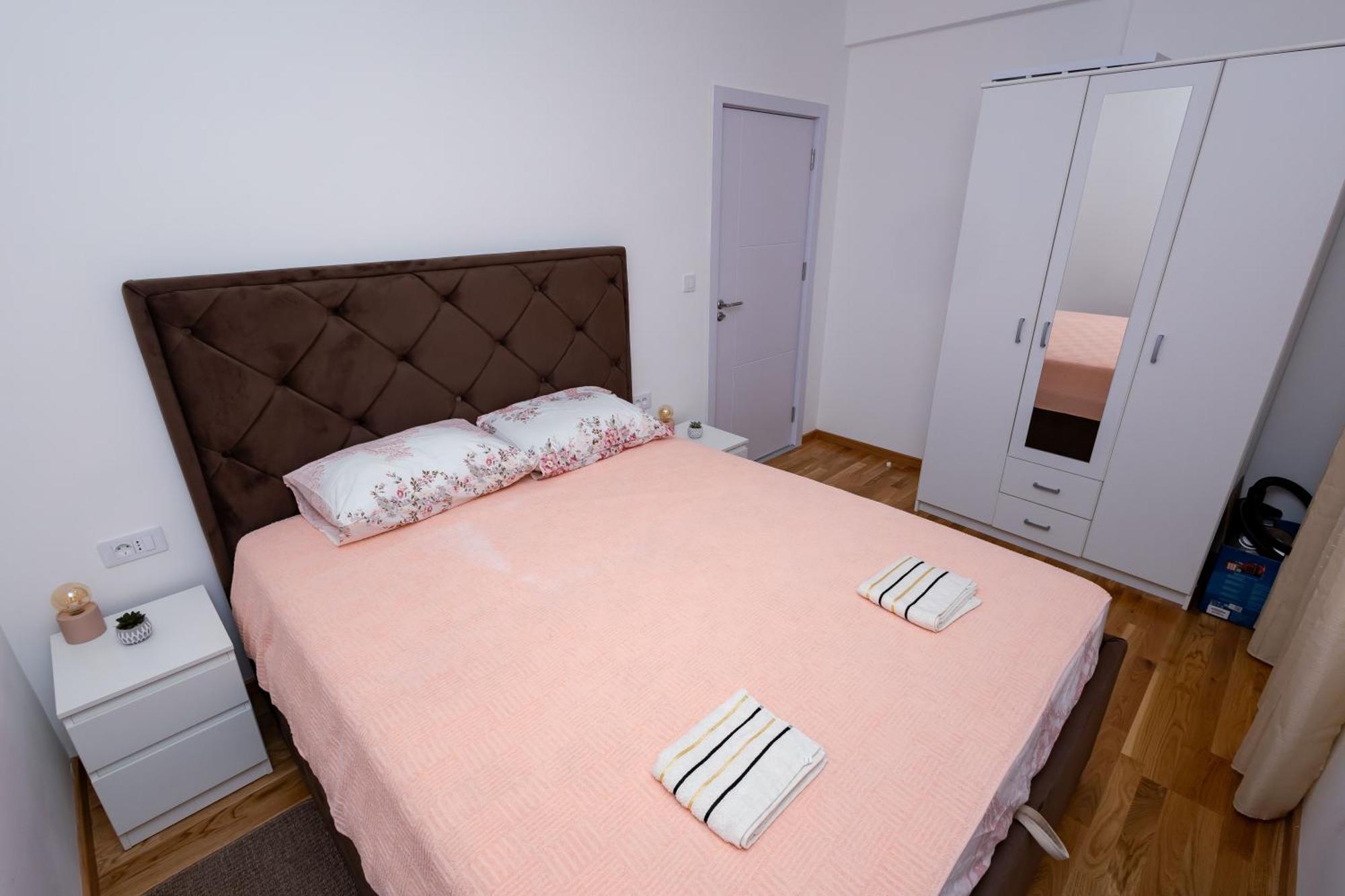 Elegant Escape Podgoriçe